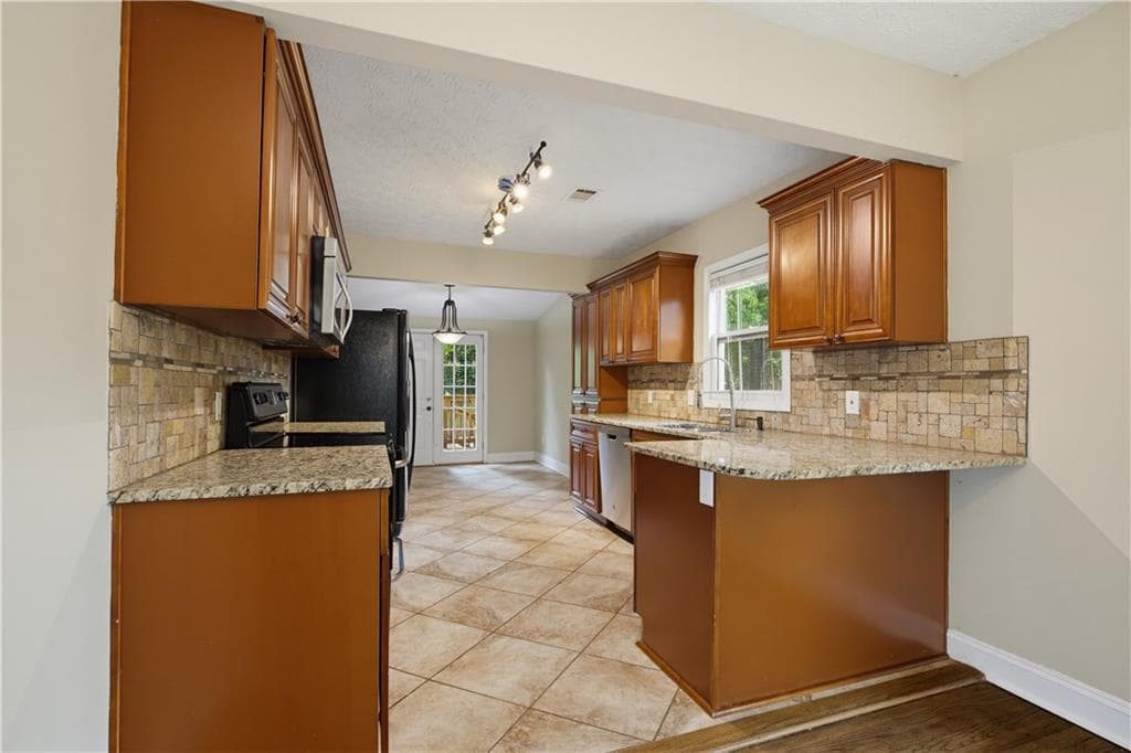 3 bedroom, 2 bathroom, 1,500 sq ft single family residence for rent at 1799 Ellington Street, Decatur, GA 30032 for $2,000 a month — photo 9