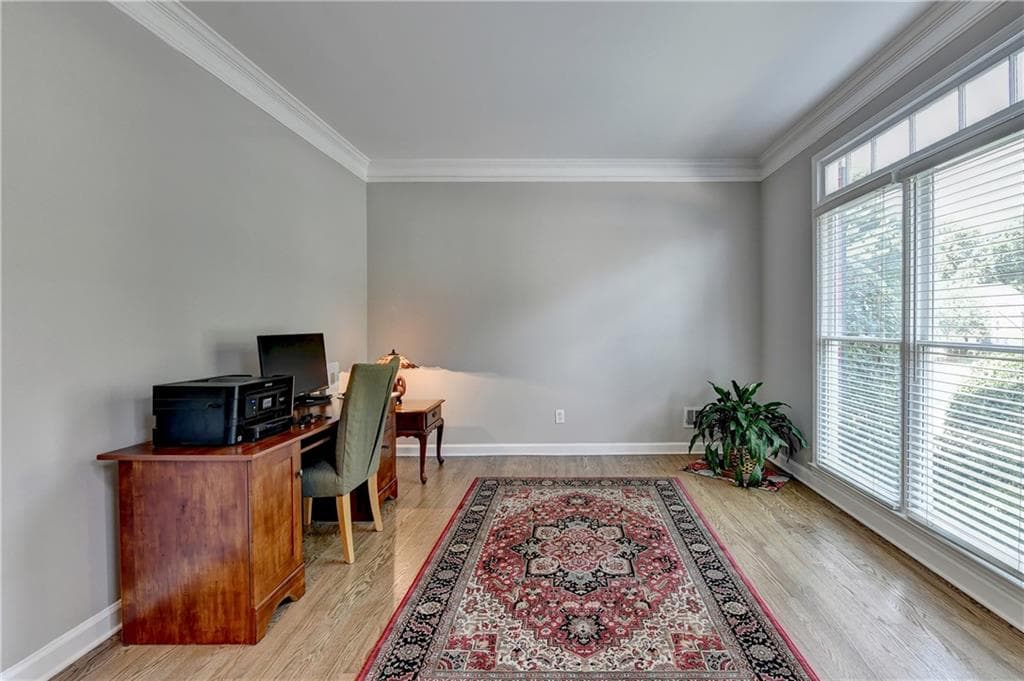 5 bedroom, 5 bathroom, 3,800 sq ft single family residence for sale at 720 Brafferton Way, Johns Creek, GA 30005 — photo 9