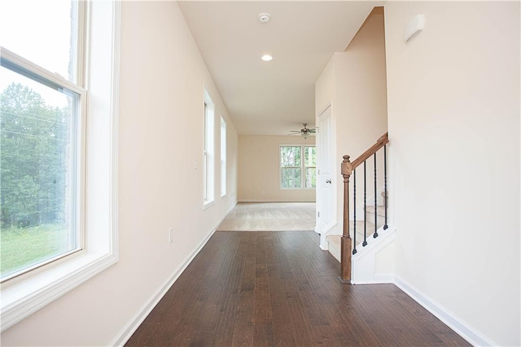 4 bedroom, 4 bathroom, 2,800 sq ft single family residence for rent at 4355 Almanor Circle, Norcross, GA 30071 for $2,800 a month — photo 3