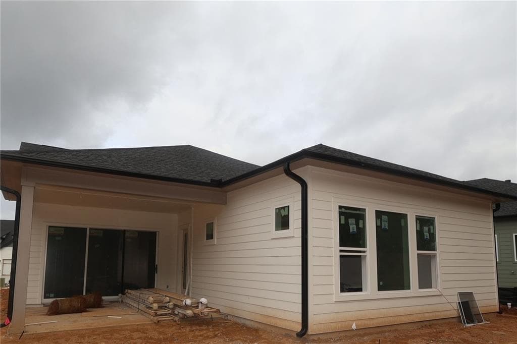 3 bedroom, 2 bathroom, 1,893 sq ft single family residence for sale at 1406 Autumn Lake Drive, Gainesville, GA 30504 — photo 2