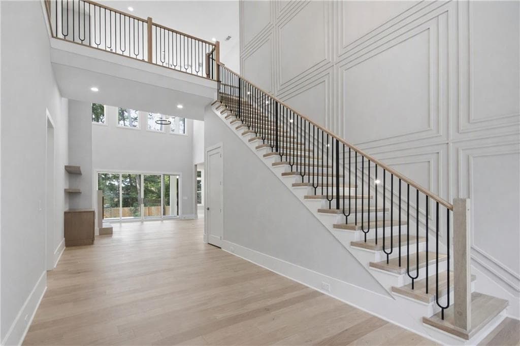 6 bedroom, 7 bathroom, 5,782 sq ft single family residence for sale at 205 Shady Grove Lane, Alpharetta, GA 30009 — photo 6