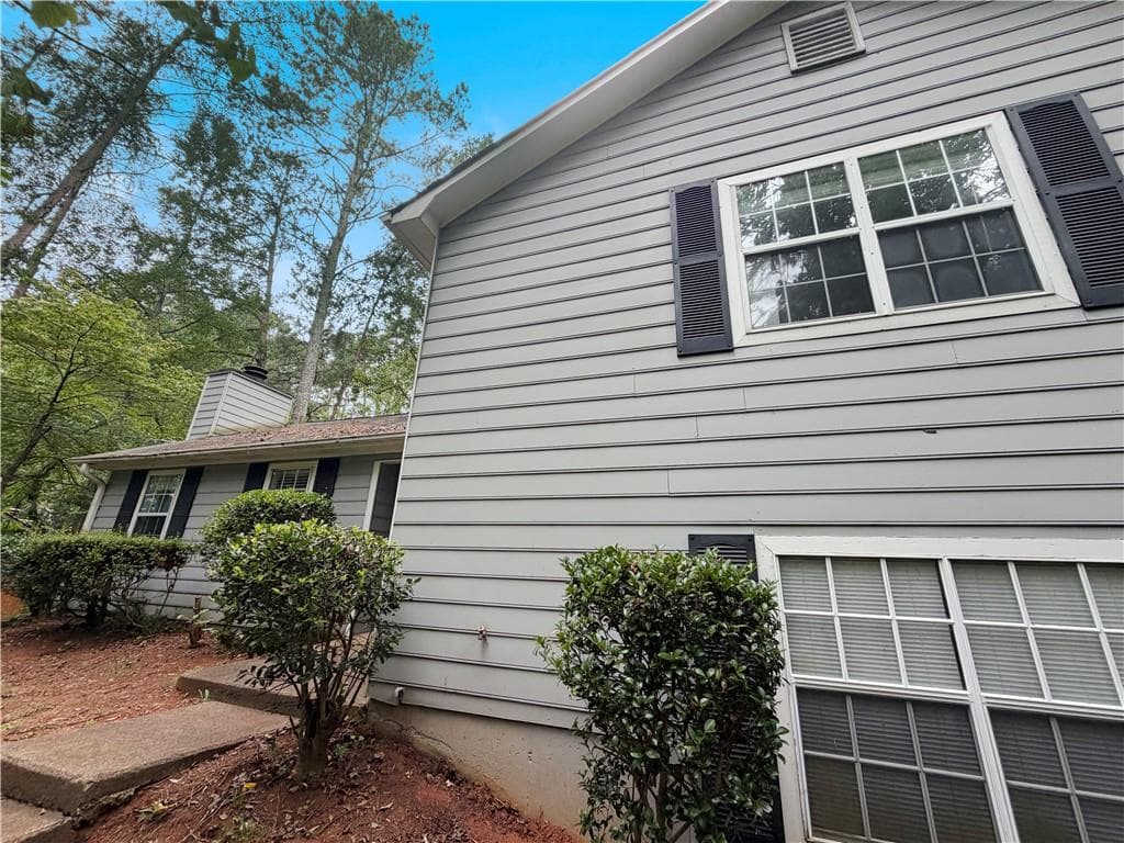 3 bedroom, 2 bathroom, 1,701 sq ft single family residence under contract at 2256 Turtle Club Drive, Marietta, GA 30066