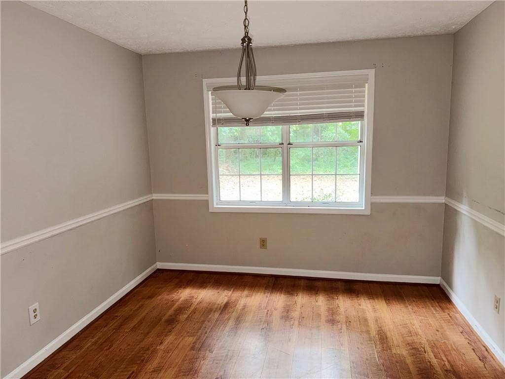 3 bedroom, 2 bathroom, 1,701 sq ft single family residence under contract at 2256 Turtle Club Drive, Marietta, GA 30066 — photo 4