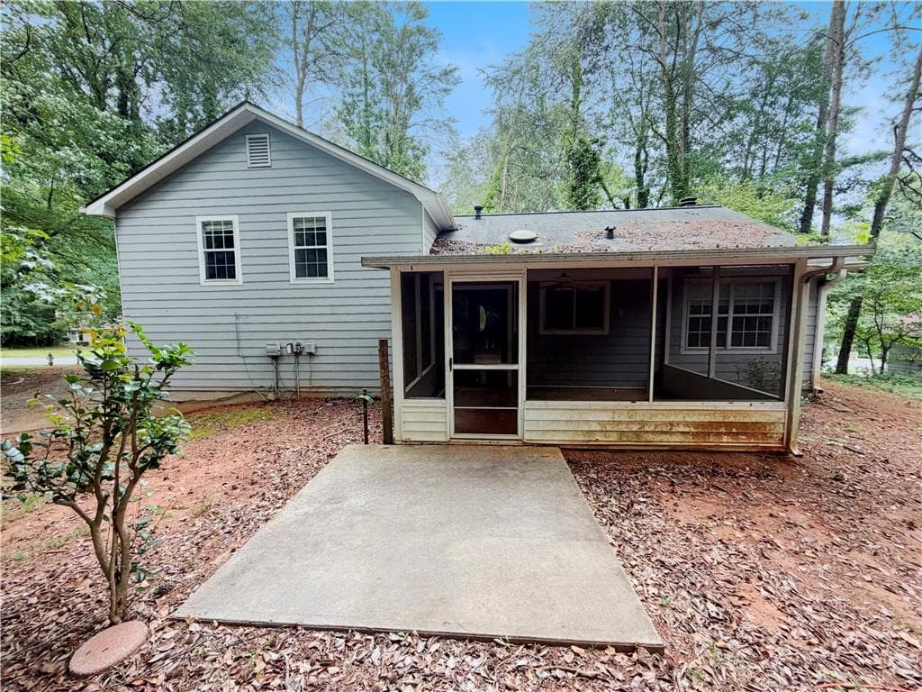 3 bedroom, 2 bathroom, 1,701 sq ft single family residence under contract at 2256 Turtle Club Drive, Marietta, GA 30066 — photo 6