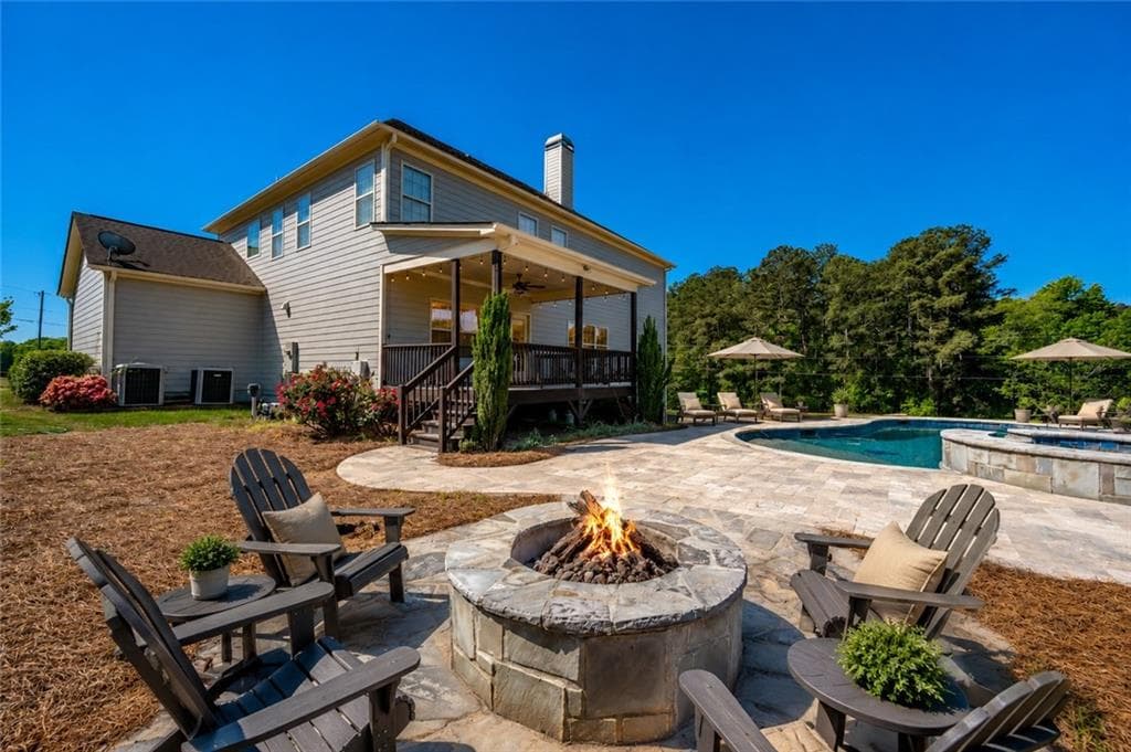 5 bedroom, 4 bathroom, 3,770 sq ft single family residence for sale at 760 Carl Davis Road, Monroe, GA 30656 — photo 2