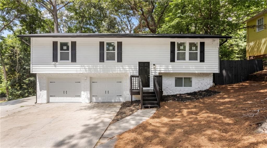 4 bedroom, 2 bathroom, 2,100 sq ft single family residence sold at 3291 Wintercreeper Drive, Lithonia, GA 30038