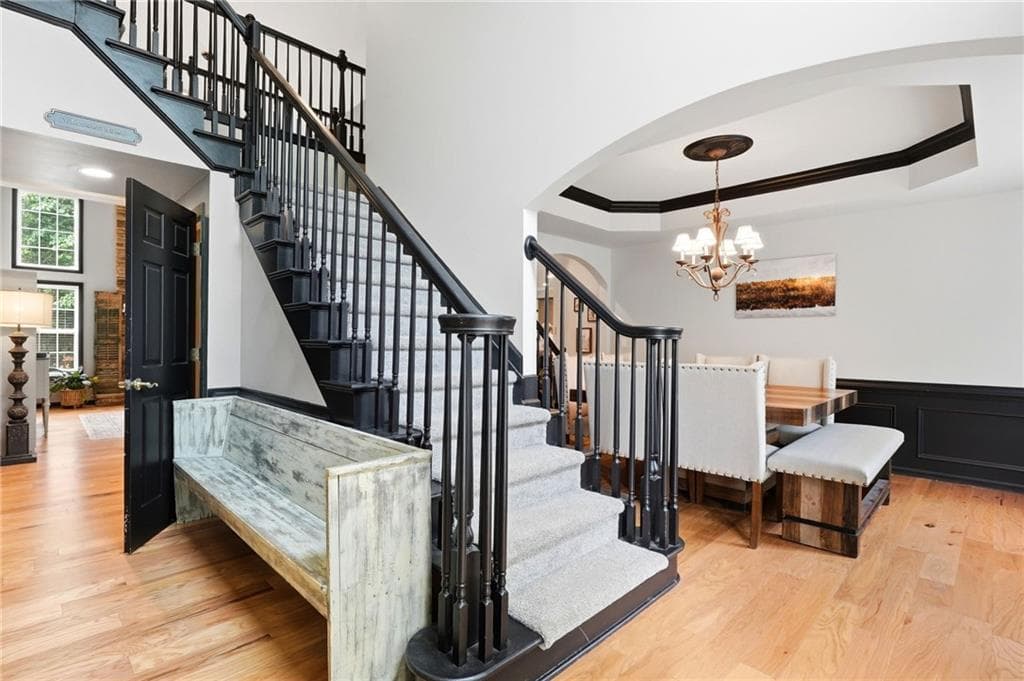 6 bedroom, 5 bathroom, 5,494 sq ft single family residence for sale at 200 White Cloud Run, Canton, GA 30114 — photo 4