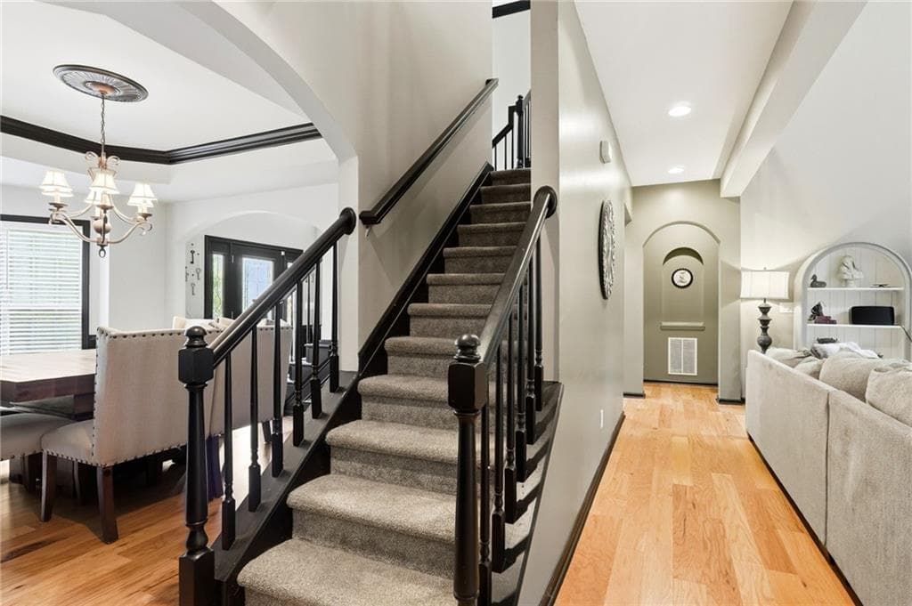 6 bedroom, 5 bathroom, 5,494 sq ft single family residence for sale at 200 White Cloud Run, Canton, GA 30114 — photo 10