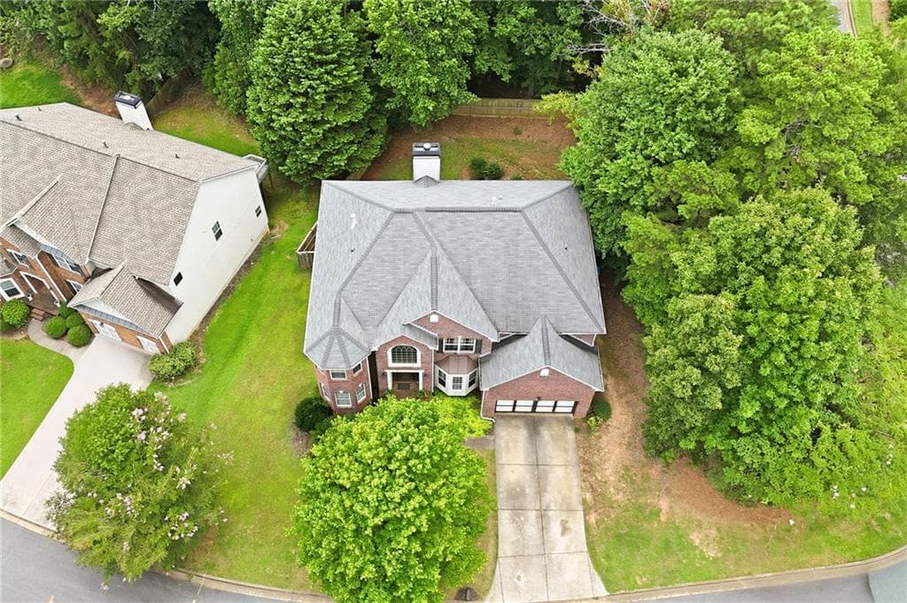 6 bedroom, 5 bathroom, 5,494 sq ft single family residence for sale at 200 White Cloud Run, Canton, GA 30114 — photo 3