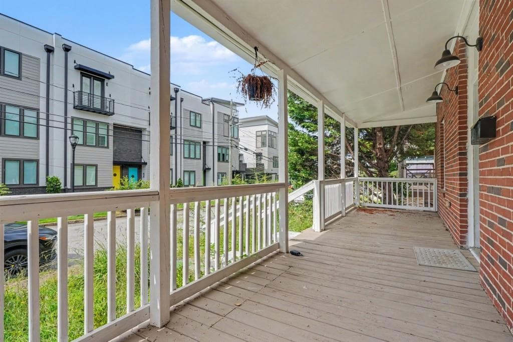 4 bedroom, 2 bathroom, 1,703 sq ft single family residence for sale at 430 Gartrell Street, Atlanta, GA 30312 — photo 7