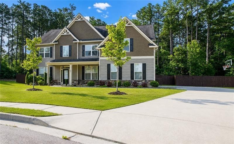 6 bedroom, 6 bathroom, 4,200 sq ft single family residence for sale at 289 Greighmoor Court, Loganville, GA 30052 — photo 2