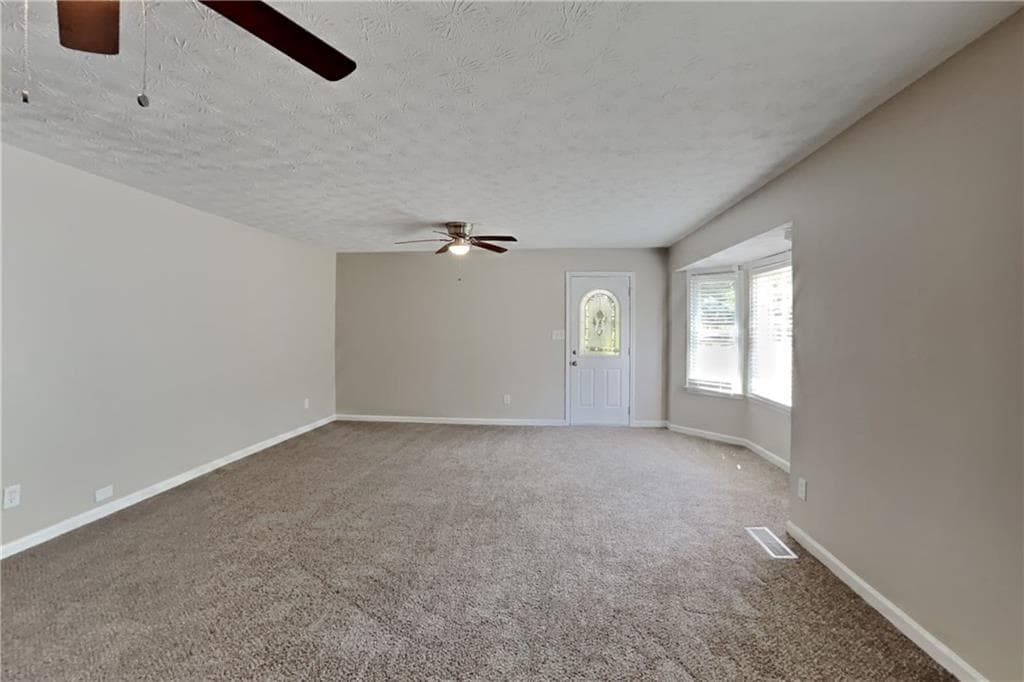 3 bedroom, 3 bathroom, 1,835 sq ft single family residence for rent at 101 Chantilly Lane, Lawrenceville, GA 30043 for $1,950 a month — photo 5