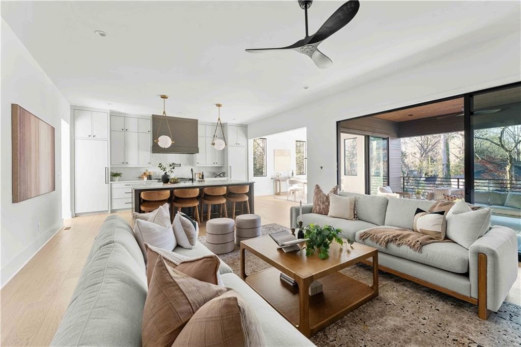 5 bedroom, 5 bathroom, 4,098 sq ft single family residence for sale at 864 Amsterdam Avenue, Atlanta, GA 30306 — photo 4