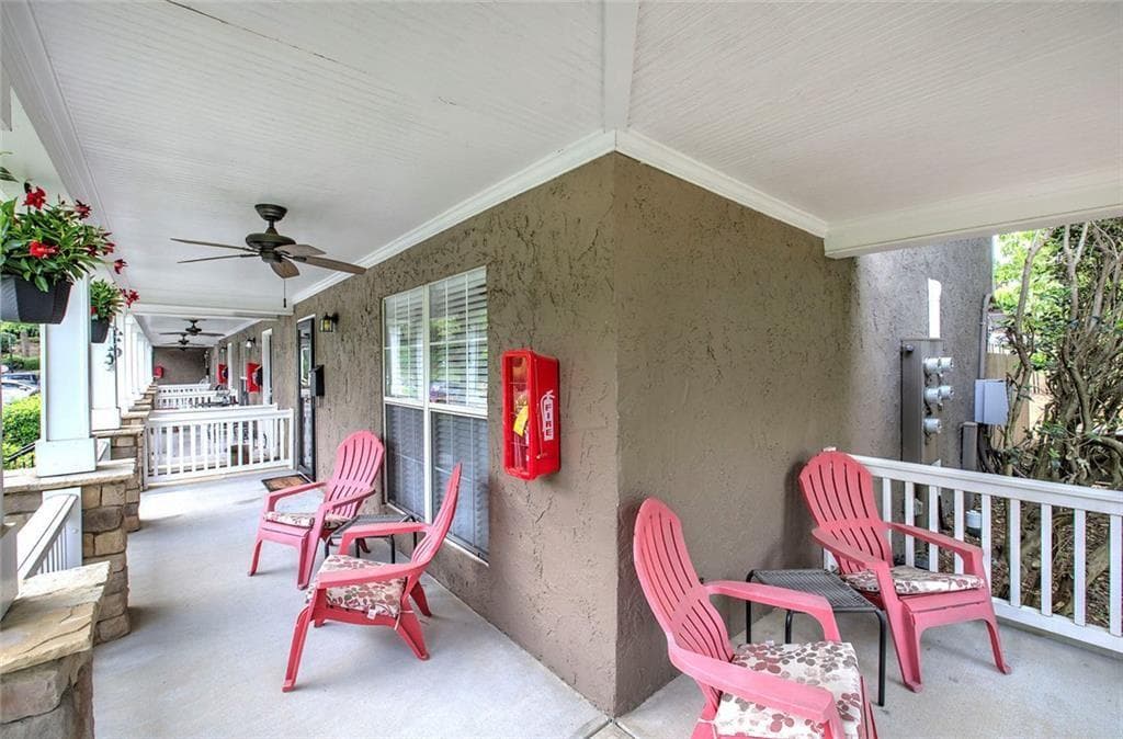 3 bedroom, 3 bathroom, 1,311 sq ft townhouse for sale at 3200 Seven Pines Court 108, Atlanta, GA 30339 — photo 7