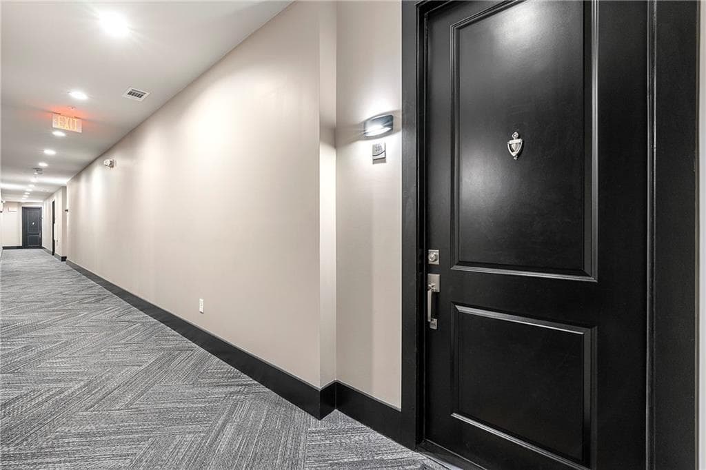 2 bedroom, 2 bathroom, 1,321 sq ft condominium for rent at 6890 Peachtree Dunwoody Road 301, Sandy Springs, GA 30328 for $2,800 a month — photo 3