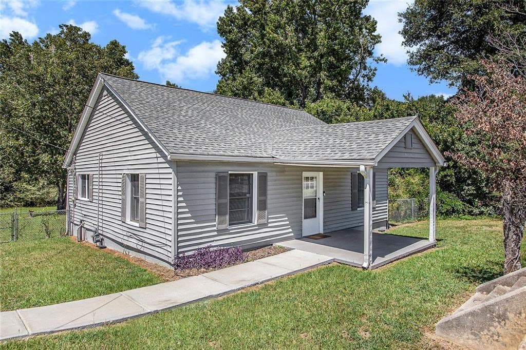 2 bedroom, 1 bathroom, 1,164 sq ft single family residence for sale at 1298 Irwin Bridge Road, Conyers, GA 30012 — photo 2