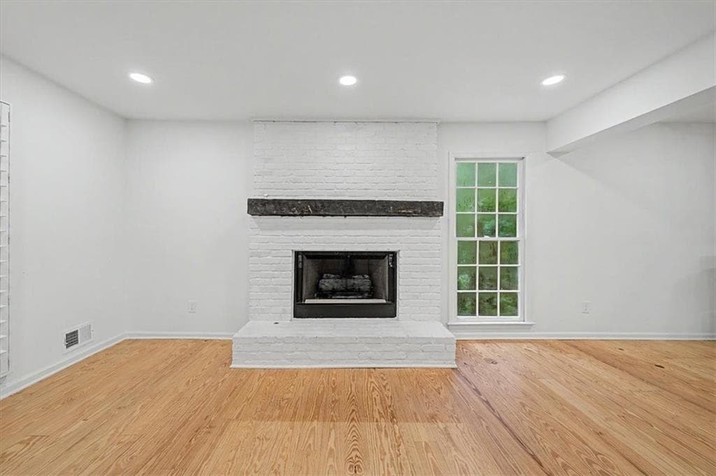 4 bedroom, 3 bathroom, 2,878 sq ft single family residence for rent at 3868 Emerson Street, Marietta, GA 30062 for $4,100 a month — photo 6