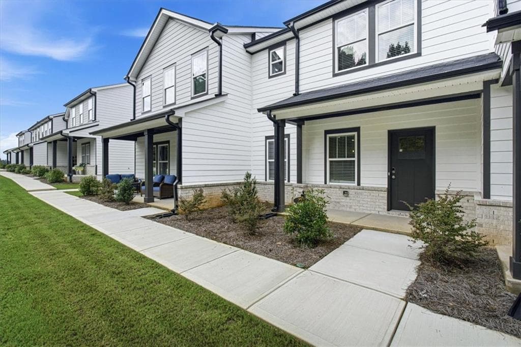 3 bedroom, 3 bathroom, 1,695 sq ft townhouse for rent at 2238 Ashton Drive, Conyers, GA 30013 for $2,150 a month — photo 6