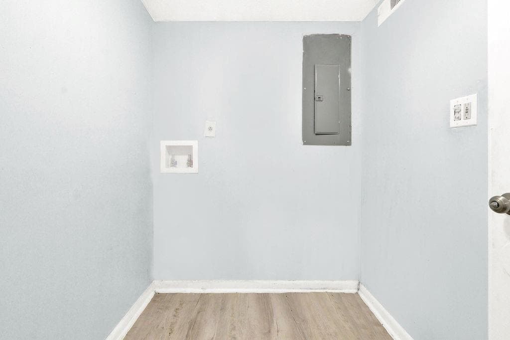 2 bedroom, 2 bathroom, 1,200 sq ft condominium under contract at 1151 Rankin Street 2A, Stone Mountain, GA 30083 — photo 9
