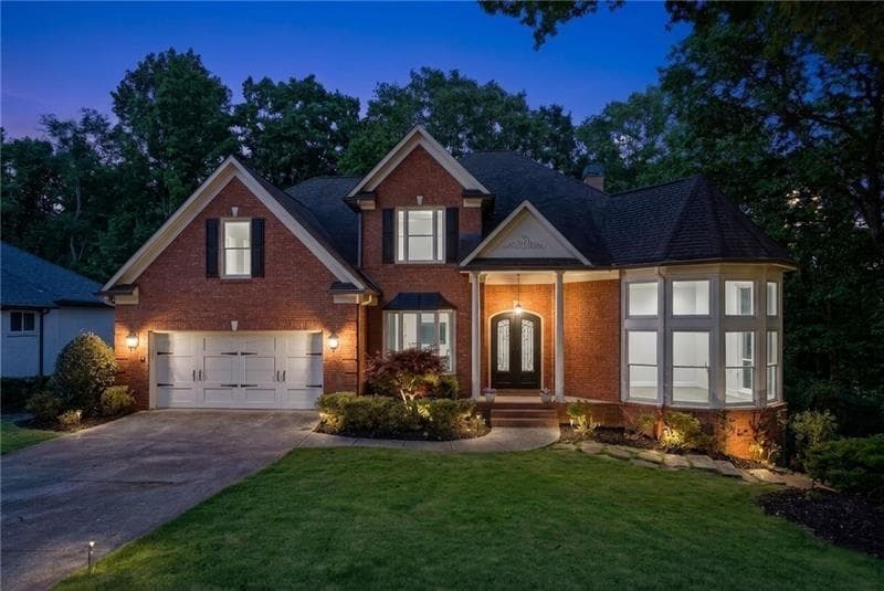 6 bedroom, 5 bathroom, 5,354 sq ft single family residence under contract at 6185 Masters Club Drive, Suwanee, GA 30024 — photo 2