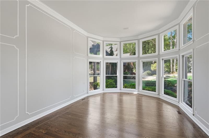 6 bedroom, 5 bathroom, 5,354 sq ft single family residence under contract at 6185 Masters Club Drive, Suwanee, GA 30024 — photo 6