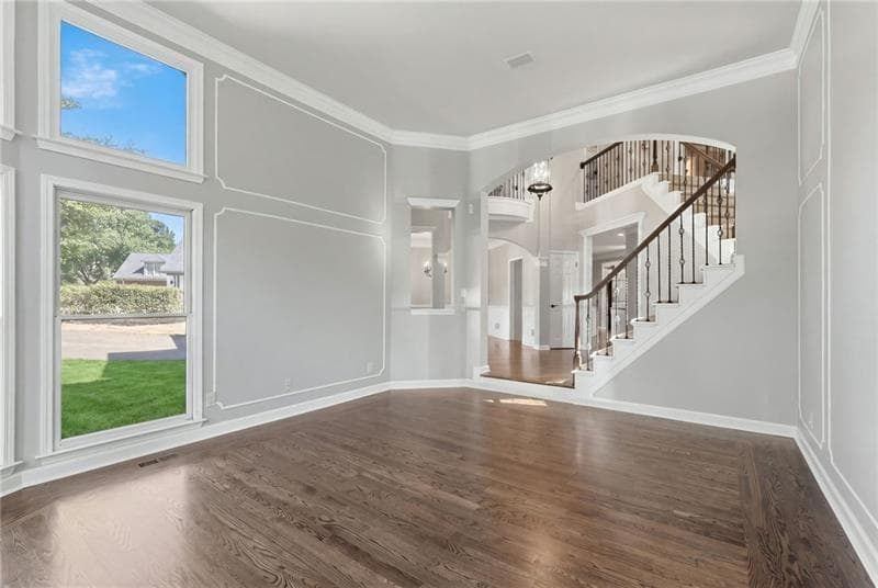 6 bedroom, 5 bathroom, 5,354 sq ft single family residence under contract at 6185 Masters Club Drive, Suwanee, GA 30024 — photo 8