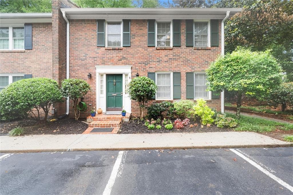 3 bedroom, 3 bathroom, 1,958 sq ft townhouse for sale at 1105 Clairemont Avenue A, Decatur, GA 30030