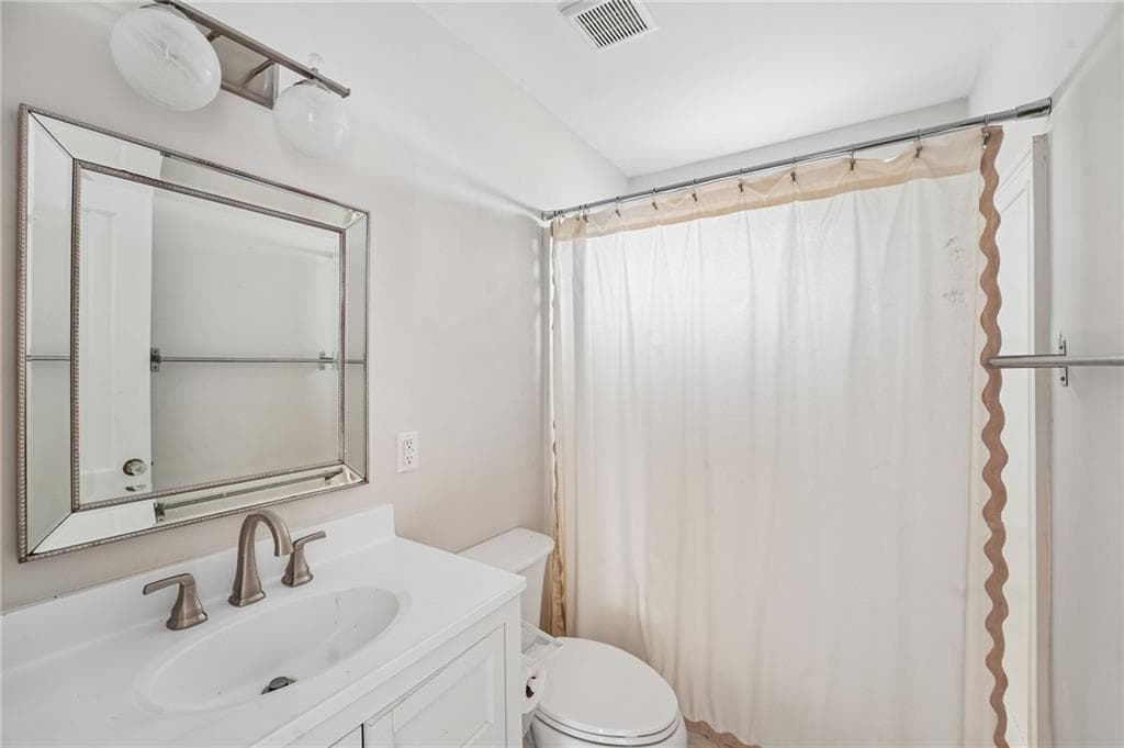 3 bedroom, 1 bathroom, 964 sq ft single family residence under contract at 1040 McLinden Avenue, Smyrna, GA 30080 — photo 10