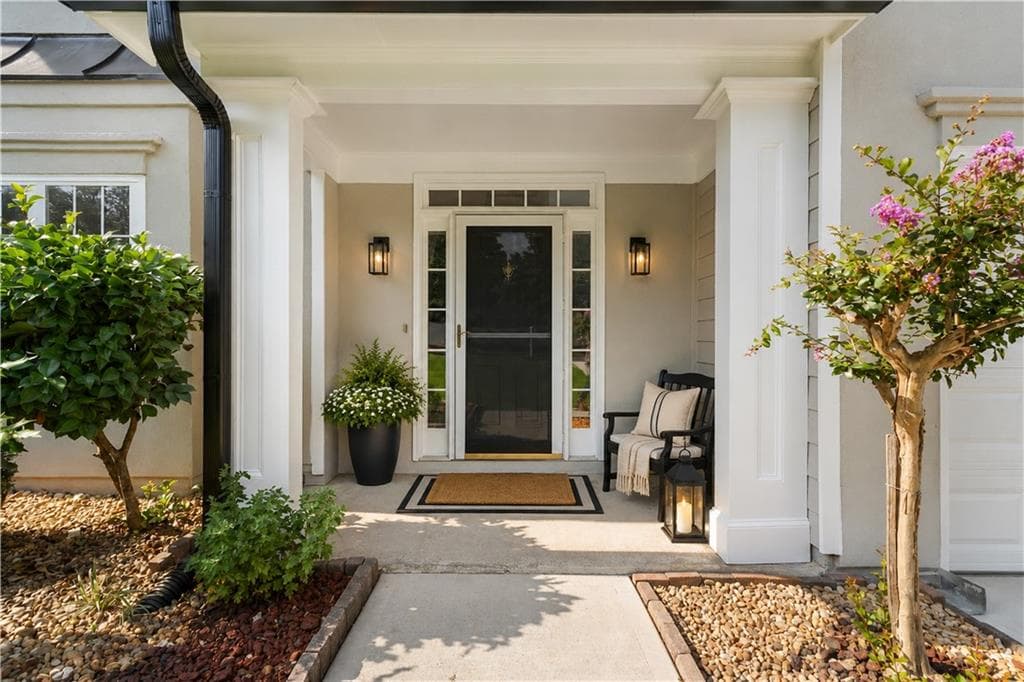 4 bedroom, 3 bathroom, 2,003 sq ft single family residence for rent at 1025 Rome Drive, Roswell, GA 30075 for $3,500 a month — photo 2