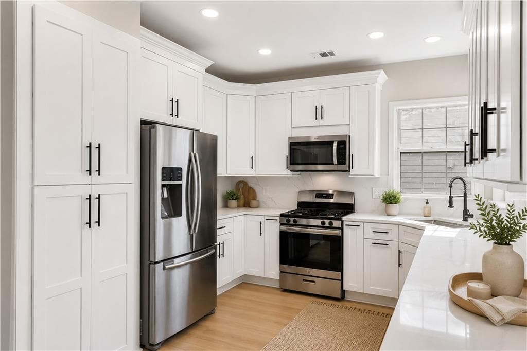 4 bedroom, 3 bathroom, 2,003 sq ft single family residence for rent at 1025 Rome Drive, Roswell, GA 30075 for $3,500 a month — photo 6