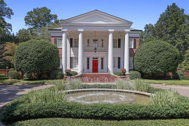 5 bedroom, 5 bathroom, 7,414 sq ft single family residence for sale at 3700 Randall Mill Road, Atlanta, GA 30327 — photo 5
