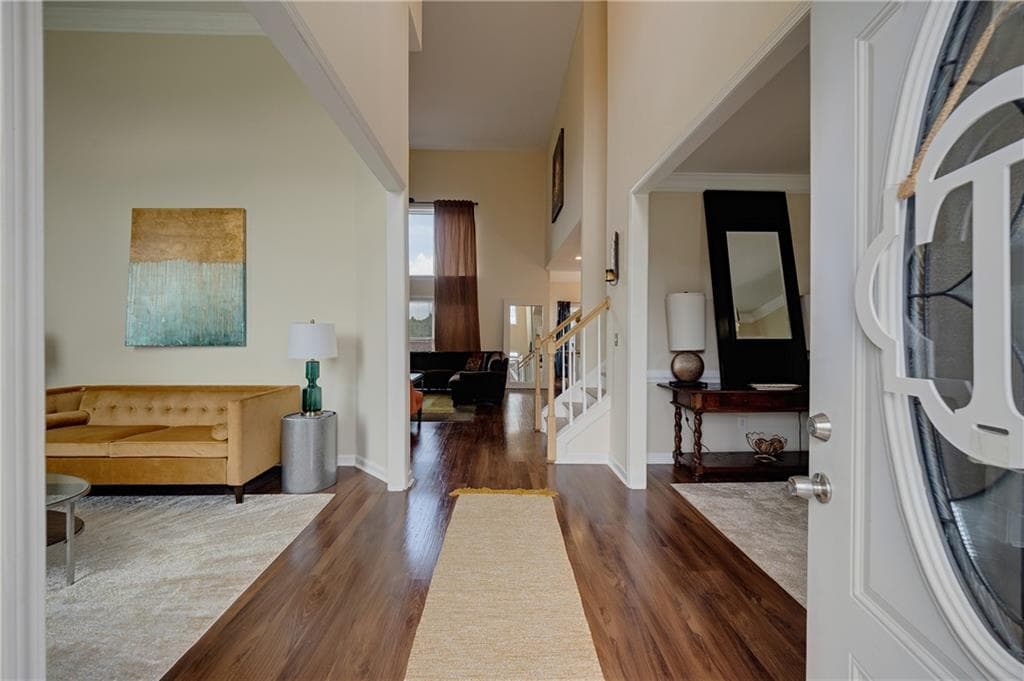 5 bedroom, 4 bathroom, 4,880 sq ft single family residence for sale at 3204 Clubside View Court, Snellville, GA 30039 — photo 3