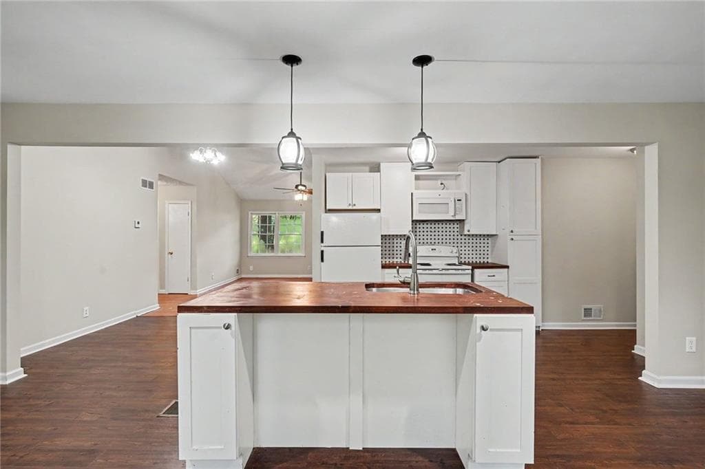4 bedroom, 2 bathroom, 1,829 sq ft single family residence for sale at 104 Chip Place, Stockbridge, GA 30281 — photo 9