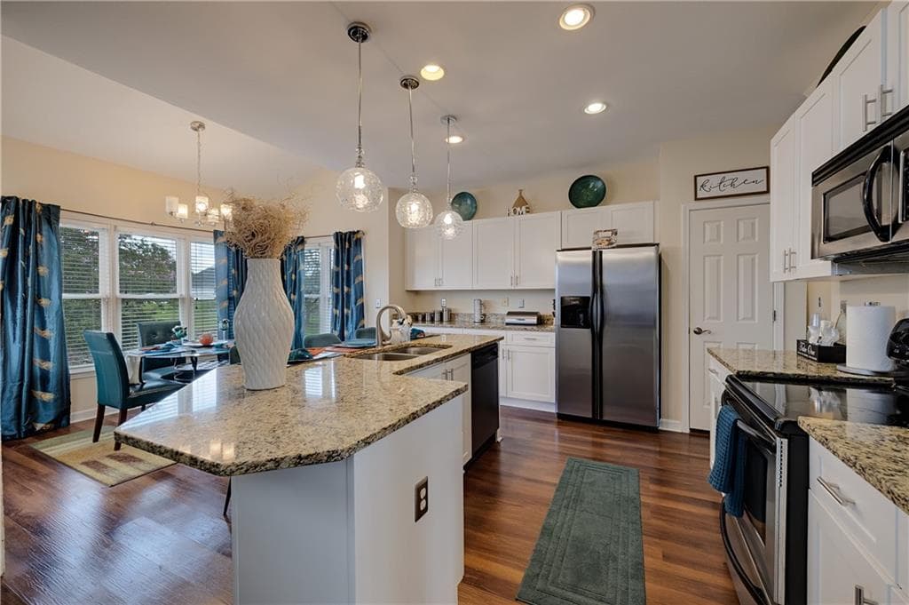 5 bedroom, 4 bathroom, 4,880 sq ft single family residence for sale at 3204 Clubside View Court, Snellville, GA 30039 — photo 10