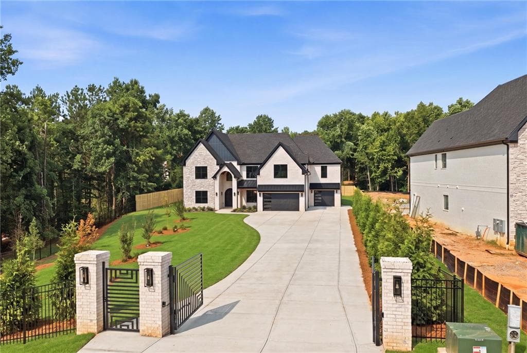 5 bedroom, 7 bathroom, 7,181 sq ft single family residence under contract at 3275 Smithtown Road, Suwanee, GA 30024 — photo 5