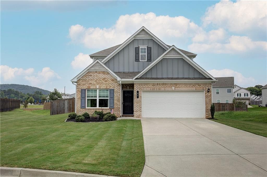 3 bedroom, 3 bathroom, 2,232 sq ft single family residence for sale at 47 Westover Road, Cartersville, GA 30120 — photo 2