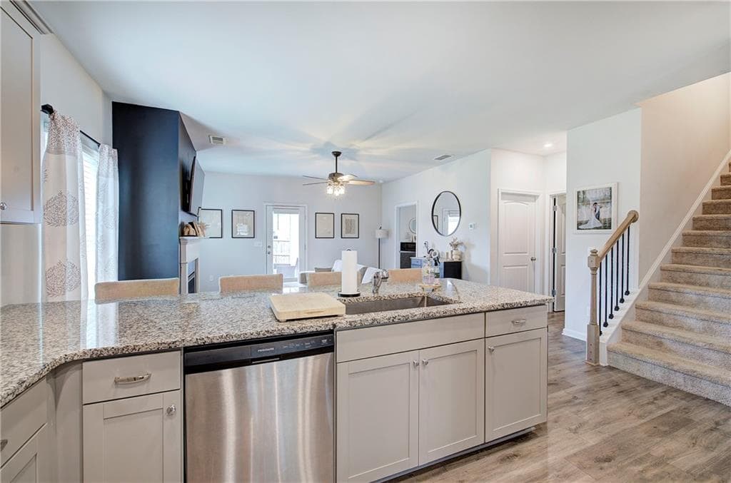 3 bedroom, 3 bathroom, 2,232 sq ft single family residence for sale at 47 Westover Road, Cartersville, GA 30120 — photo 8