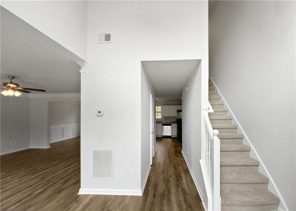 3 bedroom, 3 bathroom, 2,043 sq ft single family residence for sale at 140 Barrington Parkway, Stockbridge, GA 30281 — photo 2