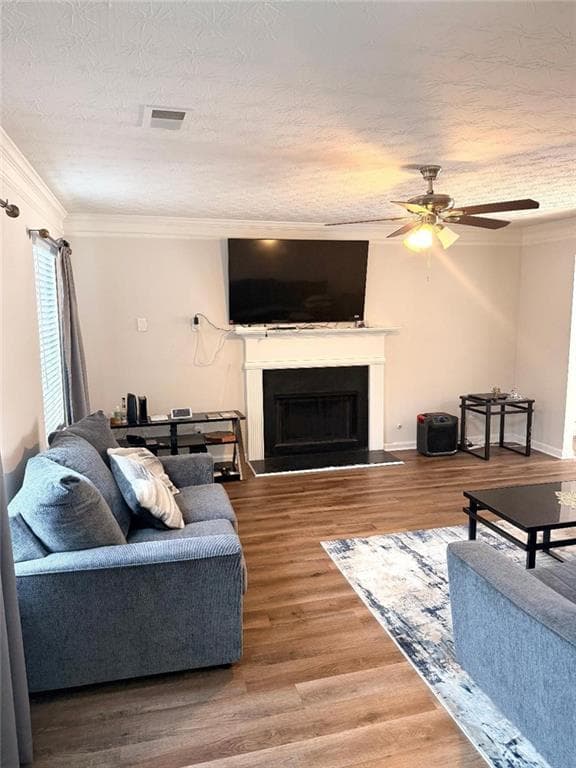 3 bedroom, 3 bathroom, 2,043 sq ft single family residence for sale at 140 Barrington Parkway, Stockbridge, GA 30281 — photo 4