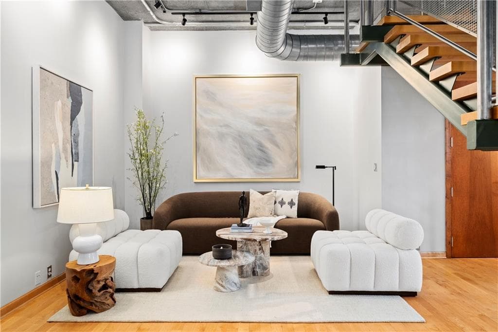 3 bedroom, 4 bathroom, 3,364 sq ft condominium under contract at 3235 Roswell Road 506, Atlanta, GA 30305 — photo 3