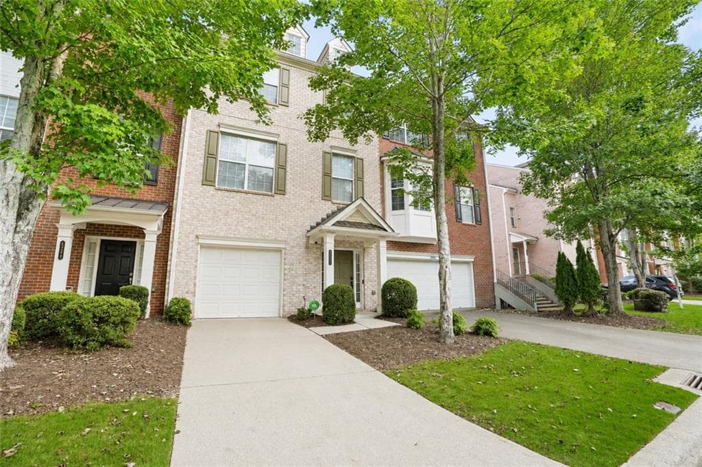 3 bedroom, 4 bathroom, 2,302 sq ft townhouse for sale at 5243 Wellsley Bend, Alpharetta, GA 30005 — photo 6
