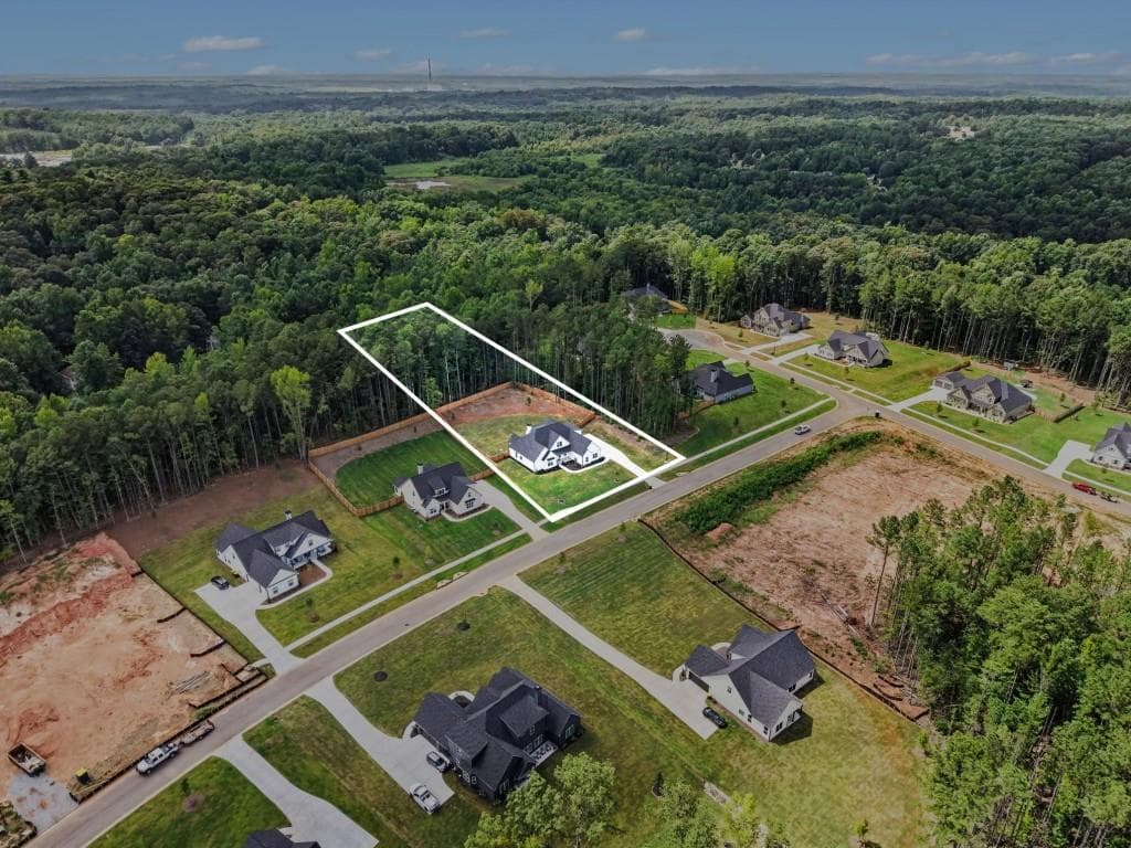 5 bedroom, 5 bathroom, 3,663 sq ft single family residence for sale at 156 Belle Hall Drive, Newnan, GA 30263 — photo 8