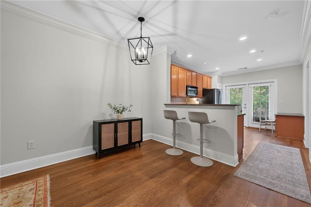 2 bedroom, 2 bathroom, 1,160 sq ft condominium for sale at 240 Le Gran Bend 65, Sandy Springs, GA 30328 — photo 9
