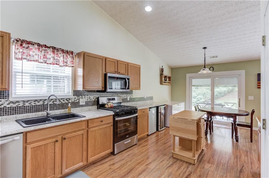 4 bedroom, 2 bathroom, 2,168 sq ft single family residence for sale at 1341 Blazing Star Road, Lawrenceville, GA 30045 — photo 10
