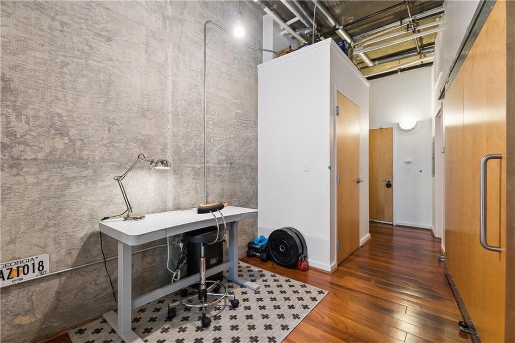 1 bedroom, 1 bathroom, 686 sq ft other for rent at 640 Glen Iris Drive 517, Atlanta, GA 30308 for $2,000 a month — photo 3