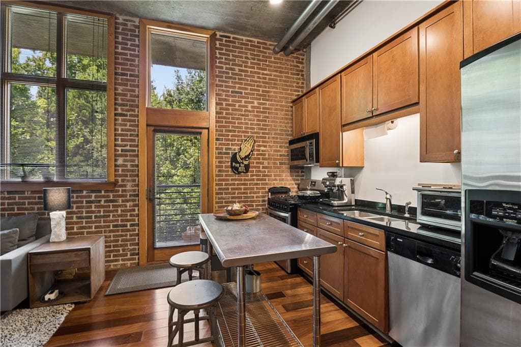 1 bedroom, 1 bathroom, 686 sq ft other for rent at 640 Glen Iris Drive 517, Atlanta, GA 30308 for $2,000 a month — photo 7
