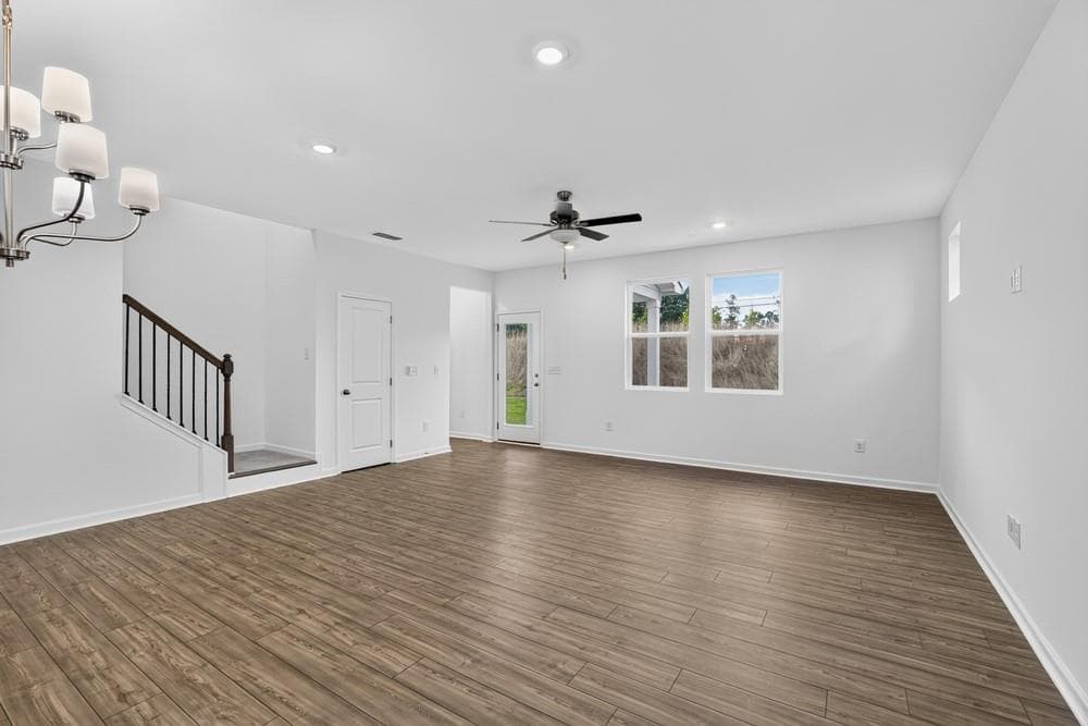 3 bedroom, 3 bathroom, 2,395 sq ft single family residence under contract at 3659 Sagecrest Drive, Buford, GA 30519 — photo 3