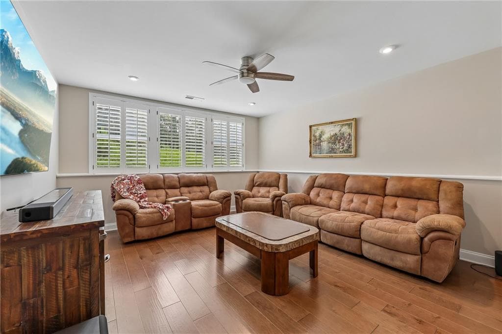5 bedroom, 4 bathroom, 3,280 sq ft single family residence for sale at 205 Michigan Circle, Hoschton, GA 30548 — photo 10