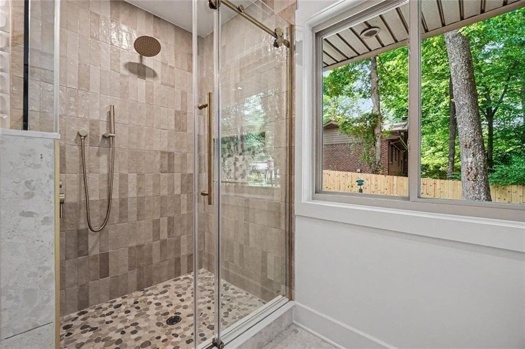 4 bedroom, 3 bathroom, 2,000 sq ft single family residence for sale at 2700 Hawaii Court, Decatur, GA 30033 — photo 5