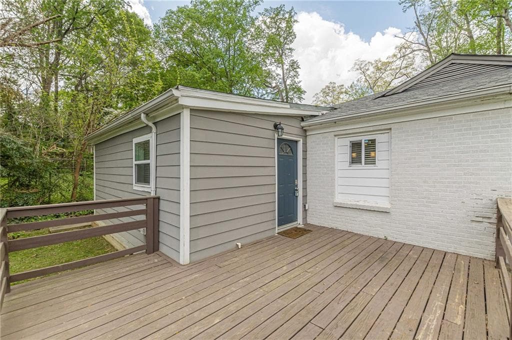 3 bedroom, 2 bathroom, 1,356 sq ft single family residence for sale at 3182 Lake Avenue, Hapeville, GA 30354 — photo 6